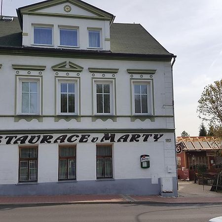 Restaurace U Marty Hotel Dubí Buitenkant foto