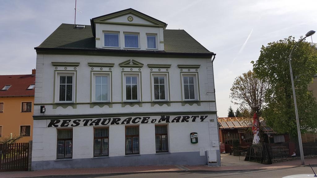 Restaurace U Marty Hotel Dubí Buitenkant foto